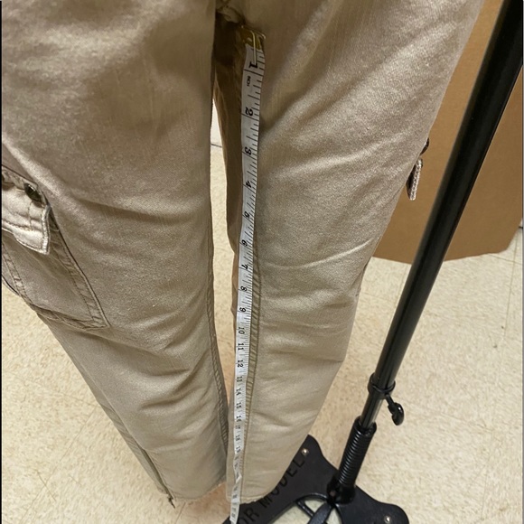 Antique Rivet Khaki Jeans - Picture 12 of 16